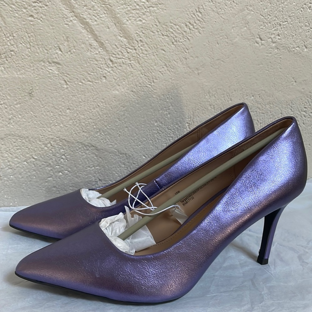 High Heels - Picture 1 of 7